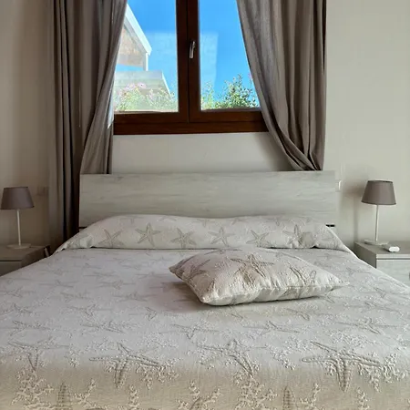 Sa Istera Sardegna 招待所 奧爾比亞